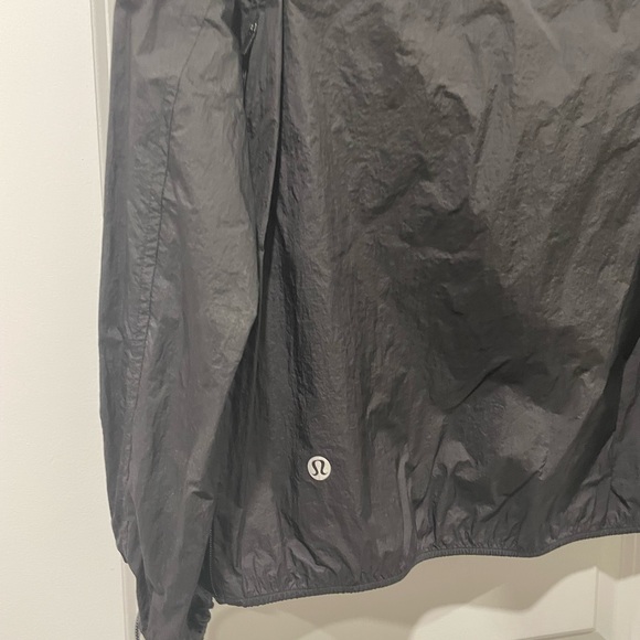 Lululemon Step Out Anorak - Picture 4 of 7